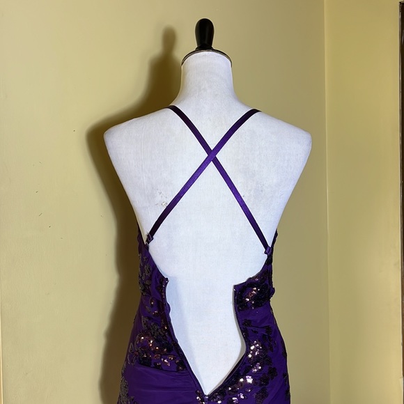 SPEECHLESS sz 3 Long Maxi Gown Spaghetti Strap Sequin Netting Monochrome $89 NEW - Picture 6 of 16